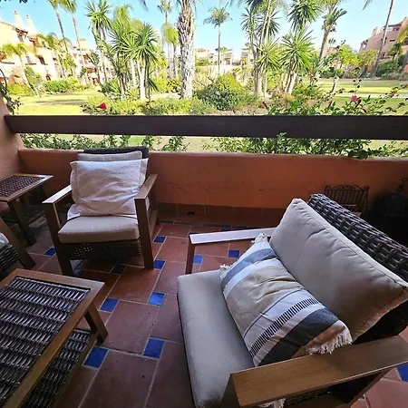 Modern 2br Second Line Marbella Beach, Pools And Paddle Apartmán Estepona